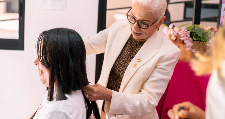 Beatriz Estrada impulsa esperanza y autoestima con la donación de cabello.