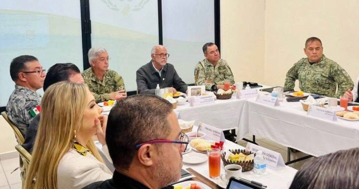 NI UN PASO ATRÁS PARA PROTEGER A LAS FAMILIAS NAYARITAS ; NAVARRO QUINTERO .