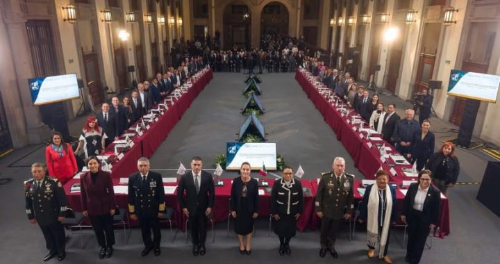 Navarro Quintero participa en sesiones nacionales de seguridad y protección civil .