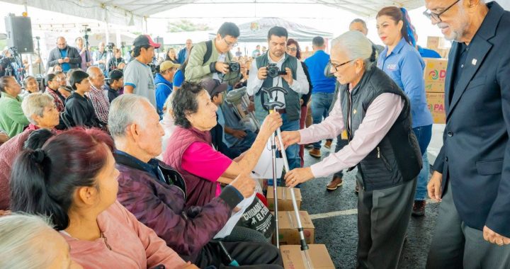 Beatriz Estrada y Miguel Ángel Navarro llevan esperanza y bienestar con la gira Latiendo en Tu Colonia.