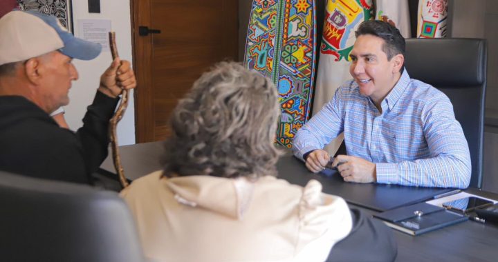 Desde la Presidencia Municipal, Héctor Santana escucha a la ciudadanía en la primera Audiencia Ciudadana del año.