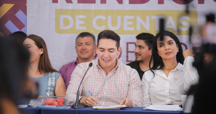 Anuncia Héctor Santana ampliación a seis carriles de la carretera San Vicente – Mezcales para 2027.