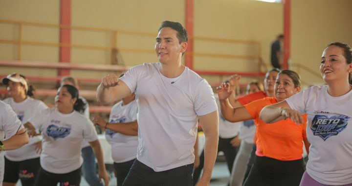 Héctor Santana y Margui Zúñiga impulsan el “Reto DIF” para fortalecer la salud de las mujeres en Bahía de Banderas.