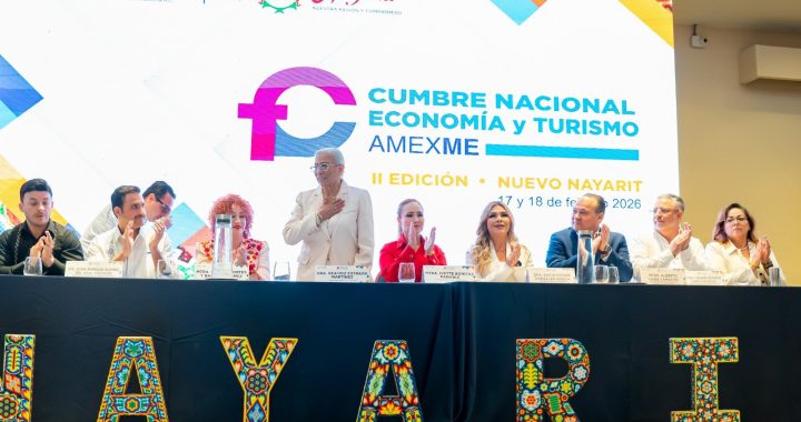 Inaugura Beatriz Estrada la Cumbre Nacional de Economía y Turismo.