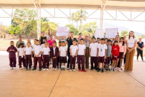 Beatriz Estrada impulsa la educación con espacios más seguros y dignos.