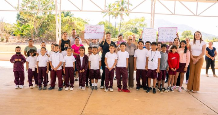 Beatriz Estrada impulsa la educación con espacios más seguros y dignos.