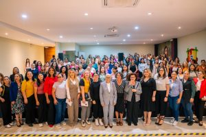 Impulsa Beatriz Estrada la capacitación para combatir la violencia contra las mujeres.