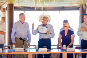 Fortalece Miguel Ángel Navarro coordinación con empresarios de Punta de Mita.