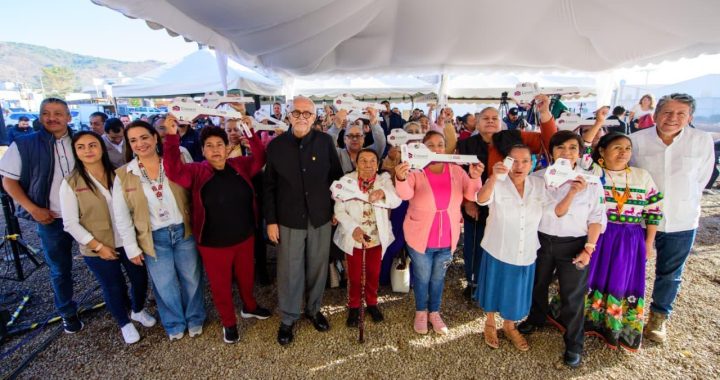 Inicia Miguel Ángel Navarro entrega de viviendas como parte del programa nacional de la presidenta Claudia Sheinbaum.