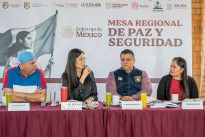 La presidenta de Tepic Geraldin Ponce encabezó la 50ª Mesa Regional de Paz y Seguridad, con la participación de autoridades municipales y estatales.