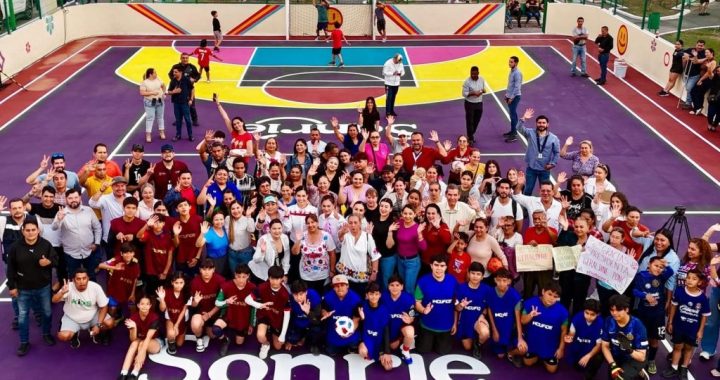 ENTREGA GERALDINE PONCE, CANCHA DEPORTIVA TOTALMENTE REHABILITADA EN EL FRACCIONAMIENTO JACARANDAS DE TEPIC.