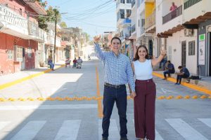 Mi compromiso es con Bahía de Banderas ; Héctor Santana.