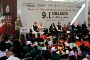 SEP e IMSS informan que en un año 9.1 millones de estudiantes han sido valorados en 75 mil primarias con Vive saludable, vive feliz.