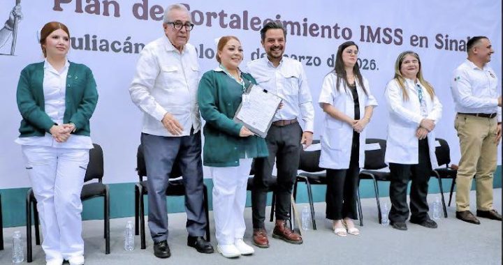 Fortalece IMSS infraestructura, personal médico yservicios en Sinaloa con entrega de 60 plazas definitivas.