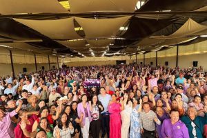 Respaldan en Ixtlán a Héctor Santana más de 3 mil mujeres.