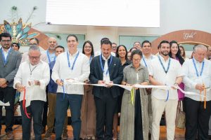 Héctor Santana resalta el progreso de Bahía de Banderas en la Gala Vallarta/Riviera Nayarit 2026.