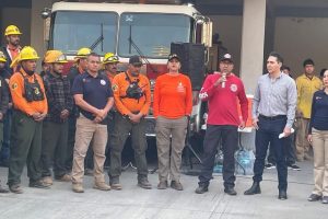 Intensifican operativo para controlar incendio en La Cruz de Huanacaxtle.