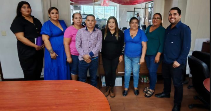 Héctor Santana impulsa financiamiento para emprendedores de Bahía de Banderas.