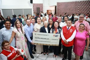 Participa Congreso en la colecta anual de la Cruz Roja.