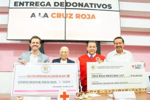 Beatriz Estrada fortalece la Colecta Anual de la Cruz Roja en Nayarit.
