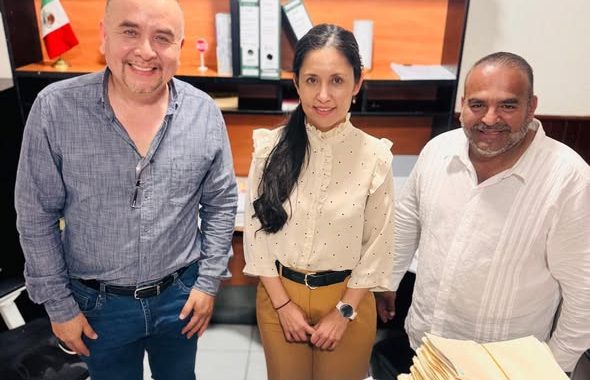 Presentan oficialmente a la nueva Contralora Municipal de Bahía de Banderas.