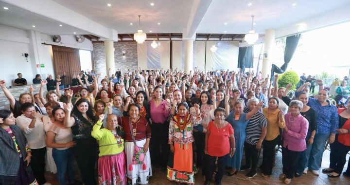 MUJERES NAYARITAS RESPALDAN A GERALDINE PONCE RUMBO AL 2027.