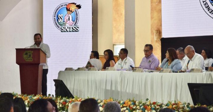Reconoce IMSS Nayarit labor sindical durante XXVI Congreso Ordinario del SNTSS.