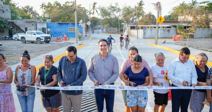 Gobierno de Bahía de Banderas inauguró la calle Josefa Ortiz de Domínguez en Mezcalitos.