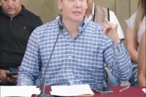 Gobierno de Bahía de Banderas cumple con hechos ; Dos plazas entregadas y arranca la del Tondoroque .