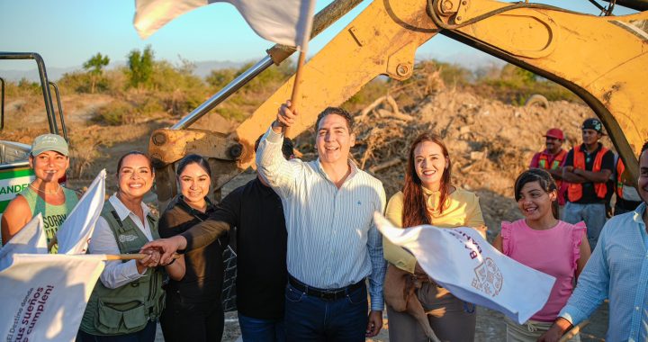 Arranca obra histórica: colocan primera piedra del Centro de Bienestar Animal en Bahía de Banderas