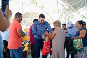 El Mercadito llegó a Punta de Mita para fortalecer la economía de las familias.