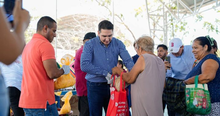 El Mercadito llegó a Punta de Mita para fortalecer la economía de las familias.