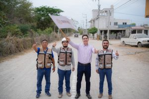 Con inversión cercana a 9.8 millones de pesos Arranca pavimentación en Av. Las Flores de San José del Valle.
