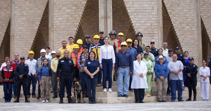 GERALDINE PONCE REAFIRMA SU COMPROMISO CON LAS Y LOS BURÓCRATAS DE TEPIC.