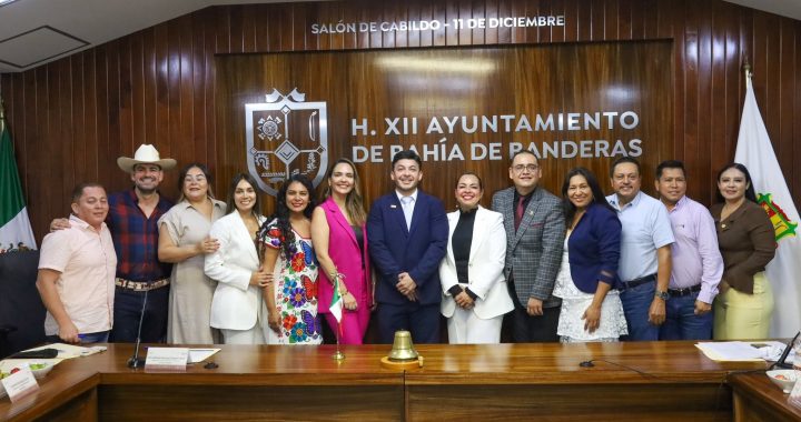 José Israel Santillán entra en funciones como presidente municipal suplente de Bahía de Banderas.