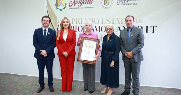Nayarit reconoce a sus periodistas.