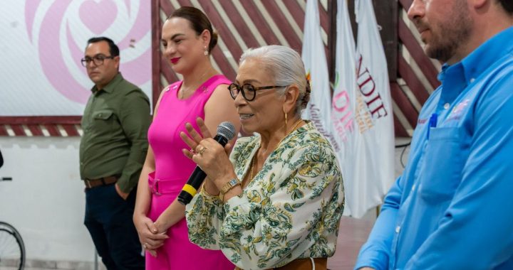 Beatriz Estrada entrega aparatos de movilidad que transforman la vida de familias nayaritas.
