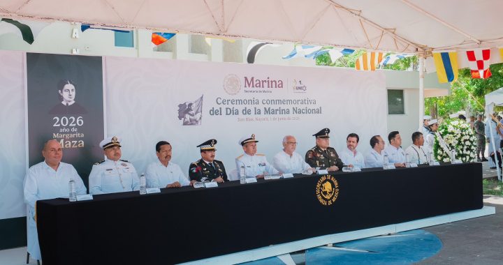 Miguel Ángel Navarro reconoce la labor de las y los marinos en el Día de la Marina Nacional.