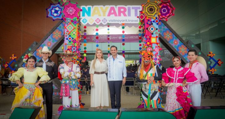 Impulsan formación de líderes turísticos en Nayarit.