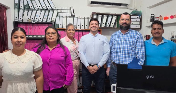 Fortalece licenciado José Israel Santillán la coordinación interna del Ayuntamiento de Bahía de Banderas.