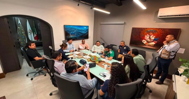 Gobierno de Bahía de Banderas refuerza coordinación operativa para atender la temporada de lluvias.