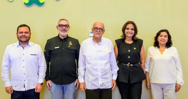 Miguel Ángel Navarro impulsa la coordinación institucional para mejorar los servicios de salud en Nayarit.