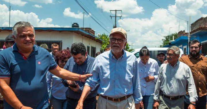 Miguel Ángel Navarro coordina atención inmediata para familias afectadas por las lluvias en Ahuacatlán.