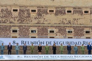 Miguel Ángel Navarro participa en la 8.ª Reunión de Seguridad Regional en Guanajuato.