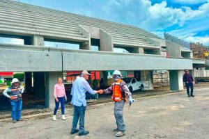 Miguel Ángel Navarro Quintero supervisa avances en la rehabilitación del Centro Cultural, Arte y Deporte “Nicolás Álvarez Ortega”.
