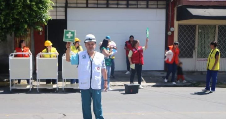 Realiza IMSS Nayarit primer simulacro de evacuación al exterior en la Guardería Ordinaria No. 1 de Tepic.