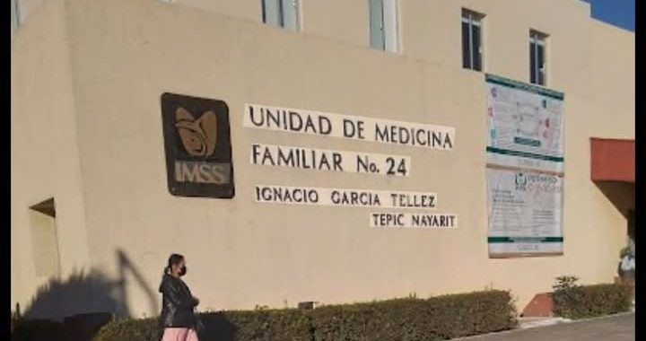 Respecto del acceso al servicio de Consulta en la Unidad de Medicina Familiar (UMF) No. 24 de Tepic, el IMSS en Nayarit informa.