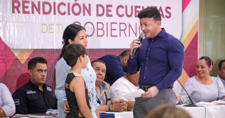 Israel Santillán refrenda su compromiso con el deporte.