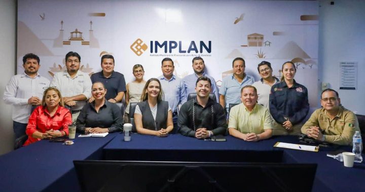 Israel Santillán impulsa actualización del Atlas Municipal de Riesgos para fortalecer la prevención en Bahía de Banderas.