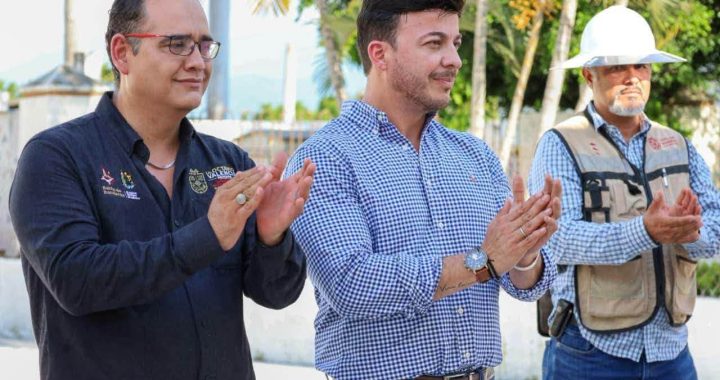 Gobierno de Bahía de Banderas entrega histórica obra de acceso al CECyTEN de San Juan de Abajo.